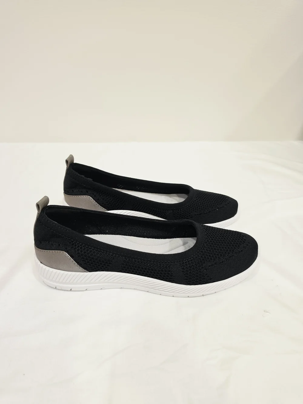 Easy Spirit Glitz Black Knit Slip-On Flats with White Soles